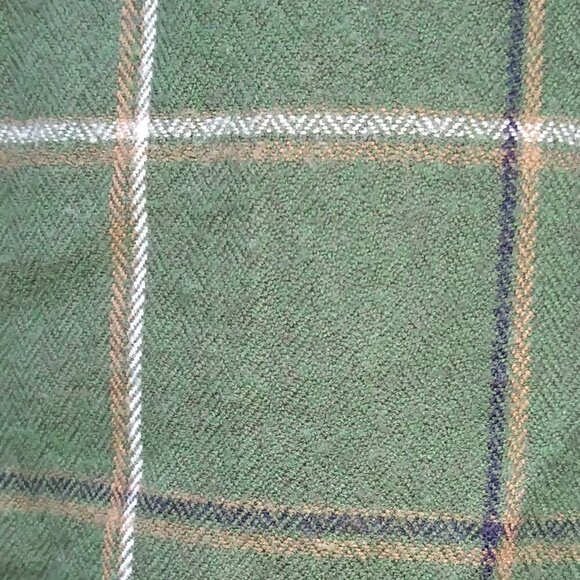 St. John's Bay Flannel Green Plaid Button Up - LG - Picture 7 of 12